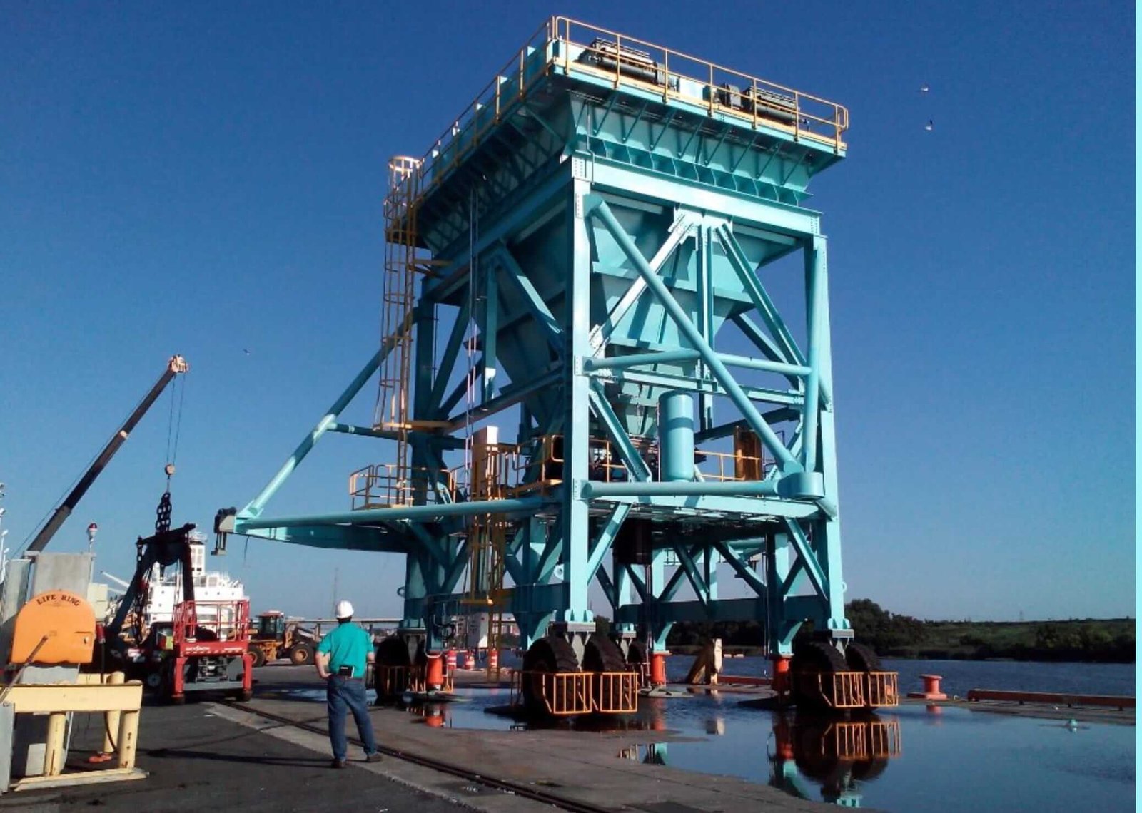 Direct gravity discharge