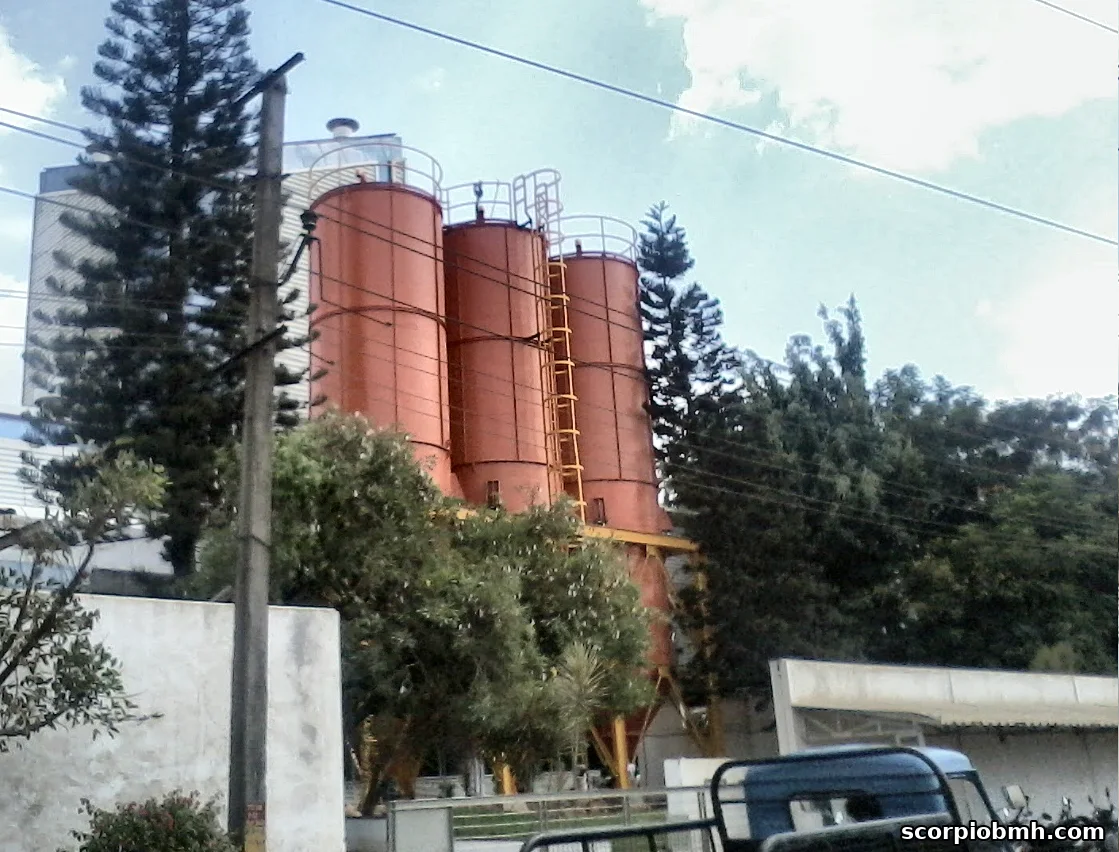 Scorpio polymer pellet silos at a packaging plant